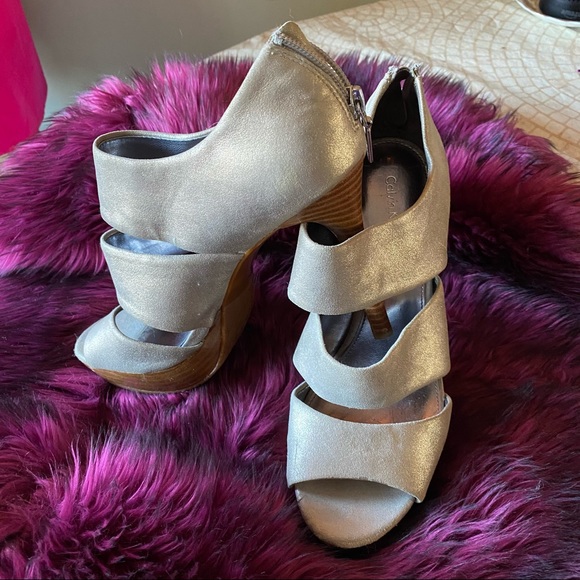 Calvin Klein Sexy Matte Silver Stilettos - Picture 3 of 6